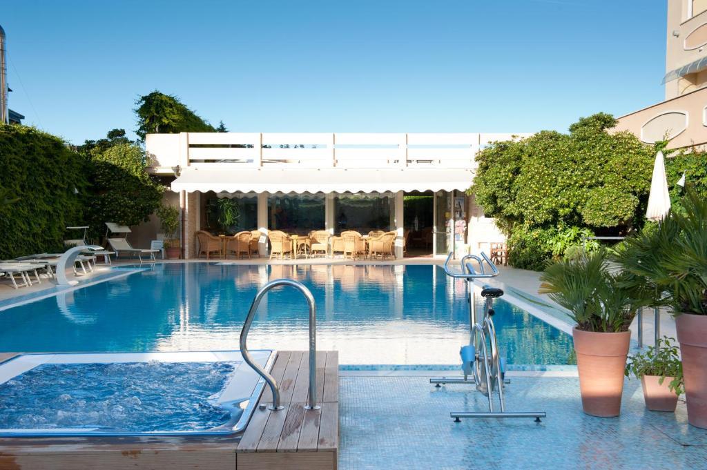 Hotel Derby Exclusive Milano Marittima Dış mekan fotoğraf